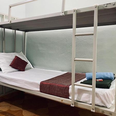 Happy Living Dormitory Kannur Railway Station Экстерьер фото